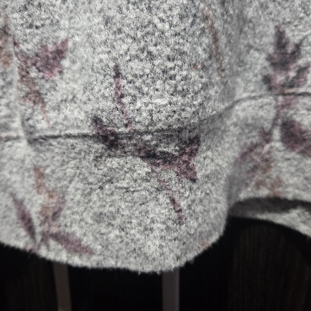 Reitmans Gray Floral Crew Neck Sweater Soft Casual Office Pink Purple Size Large - Picture 4 of 8